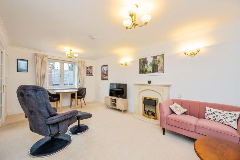 Property photo 3 of 25 8Minstercourt-13.Jpg