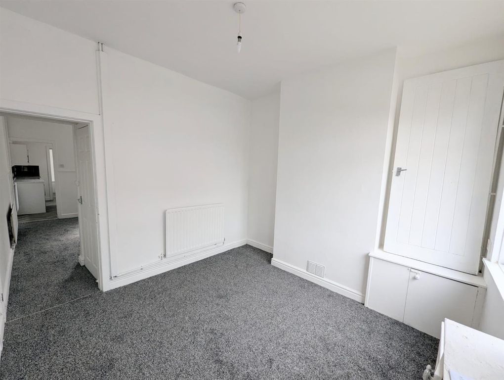 Property photo 2 of 6 7A47073E-Edd2-489d-92Ba-402Fb2Eed90E.Jpg