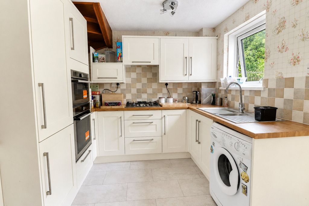 Property photo 2 of 13 2 - Picture No. 02