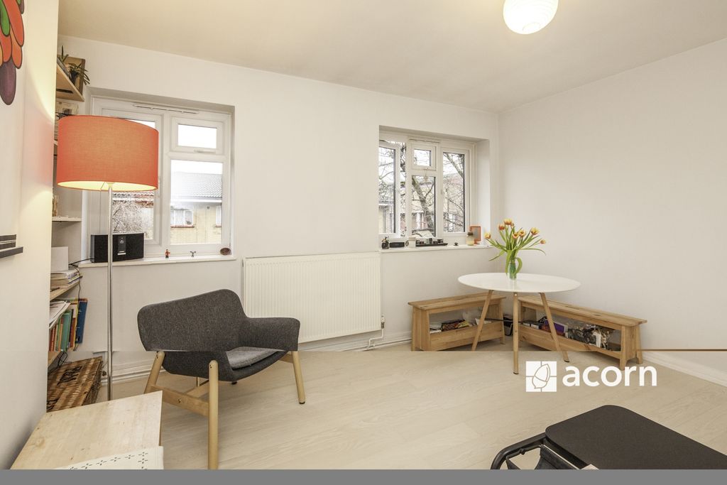 Property photo 2 of 10 Reception