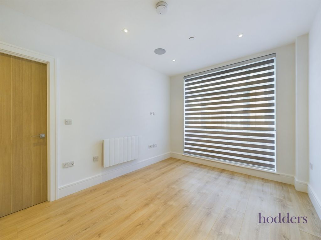Property photo 2 of 8 Picture No. 54