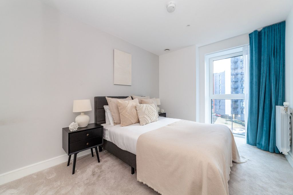 Property photo 3 of 22 Bedroom