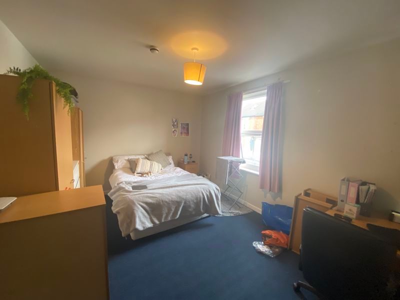 Property photo 3 of 6 Photo 7