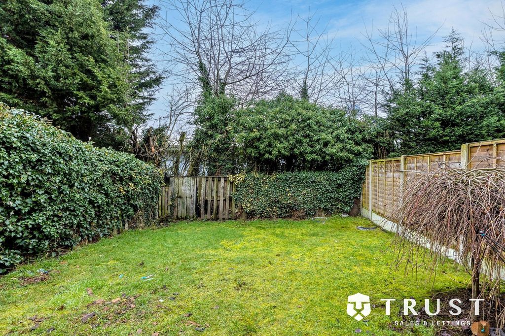 Property photo 2 of 23