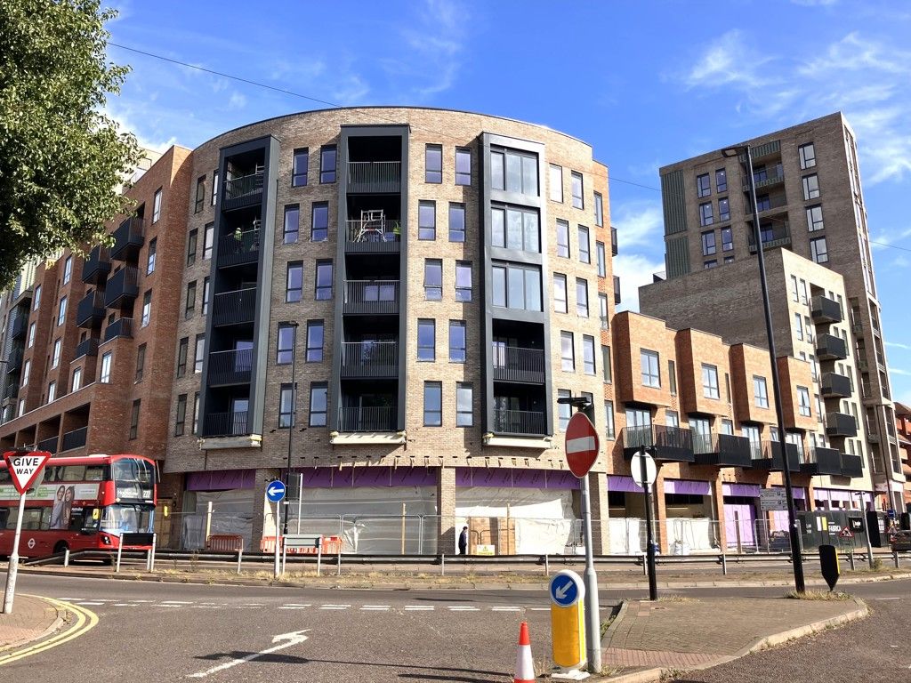 Property photo 3 of 7 Photo 11