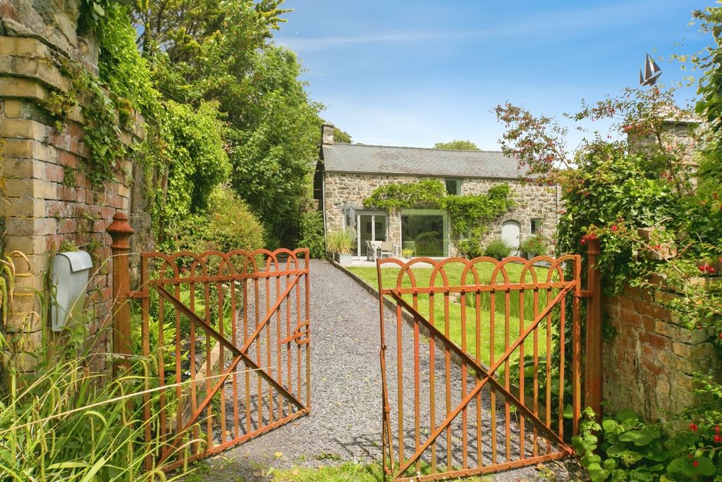 Property photo 1 of 26 Pbox-Img.Jpg
