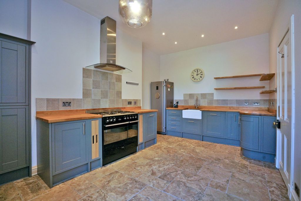 Property photo 3 of 18 Midstocket Road 162_(19)_4407