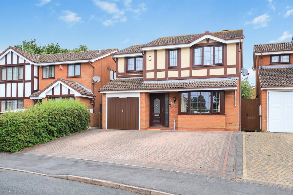 Property photo 1 of 18