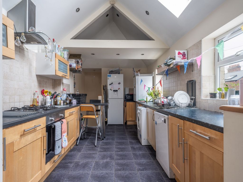 Property photo 2 of 14 4646611