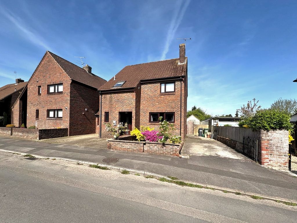 Property photo 1 of 19