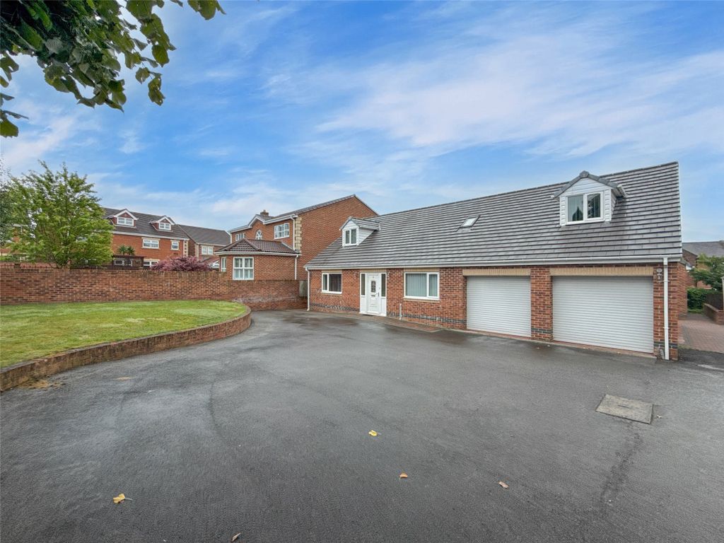 Property photo 1 of 30 External