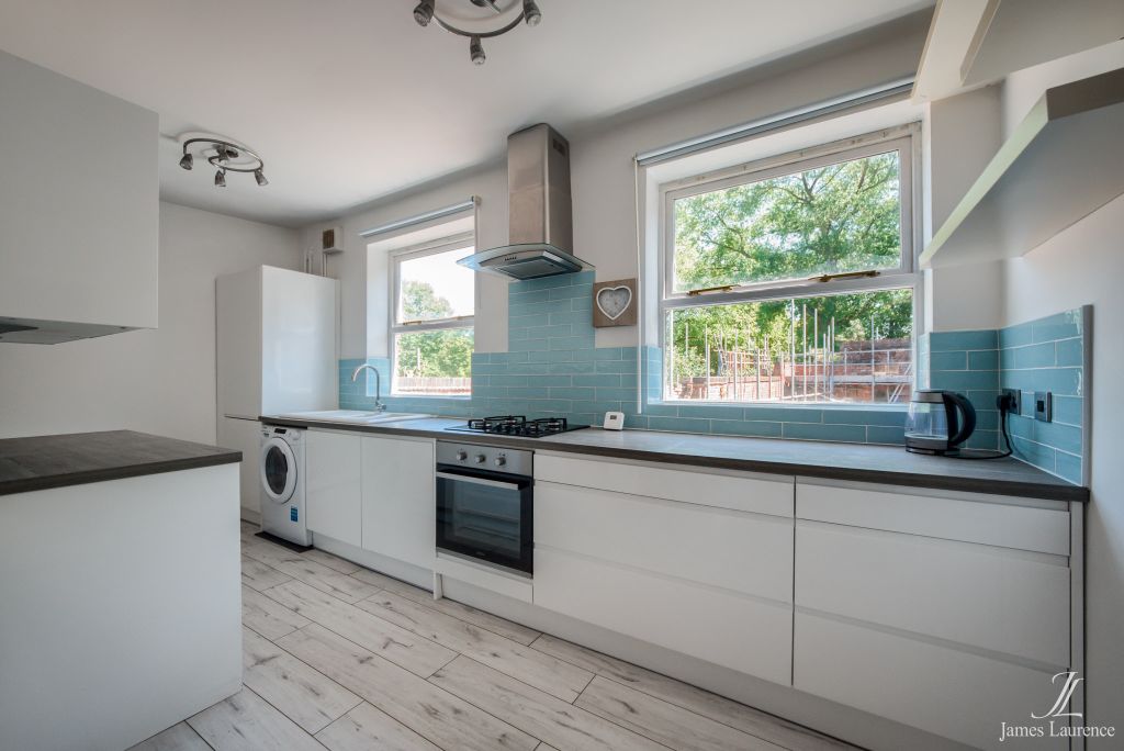 Property photo 3 of 14 Xt5A4733-Hdr(3)