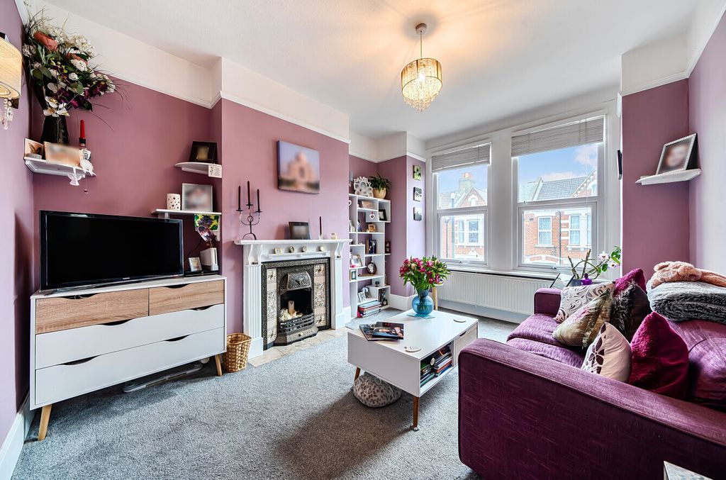 Property photo 2 of 11 Reception Room