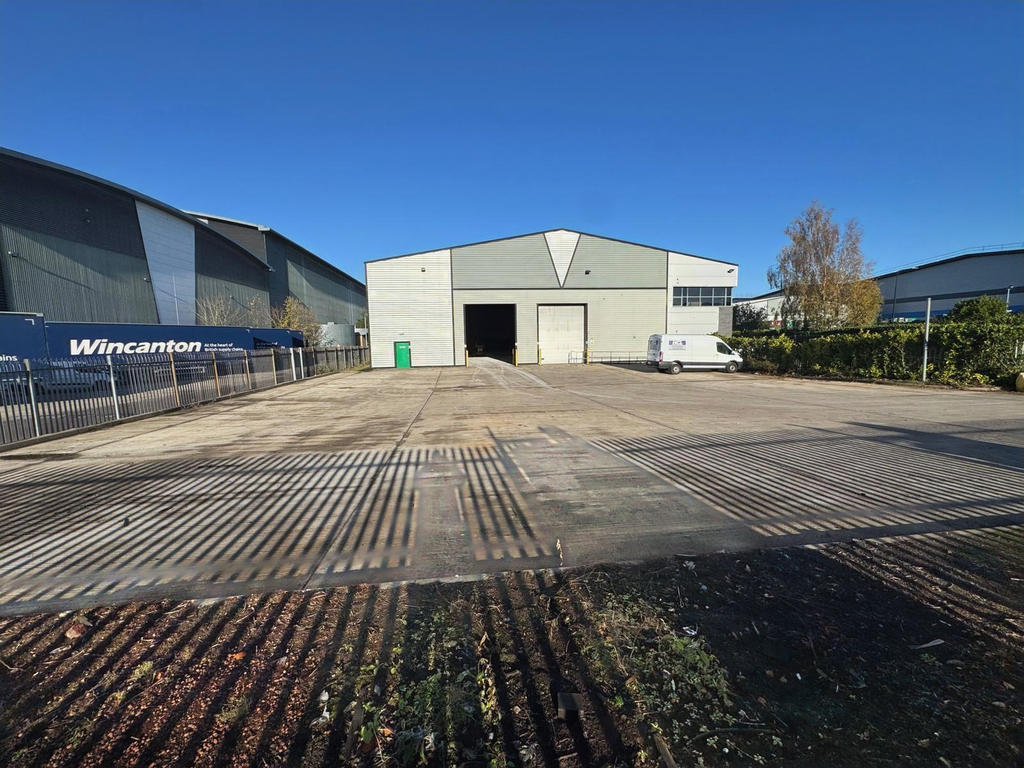 Property photo 3 of 6