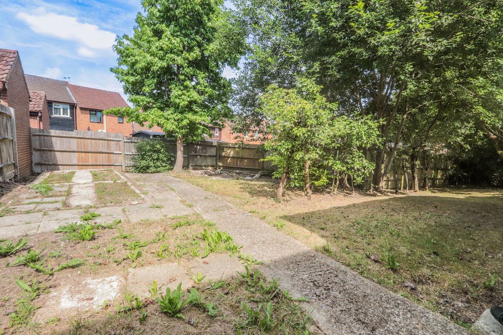 Property photo 2 of 13