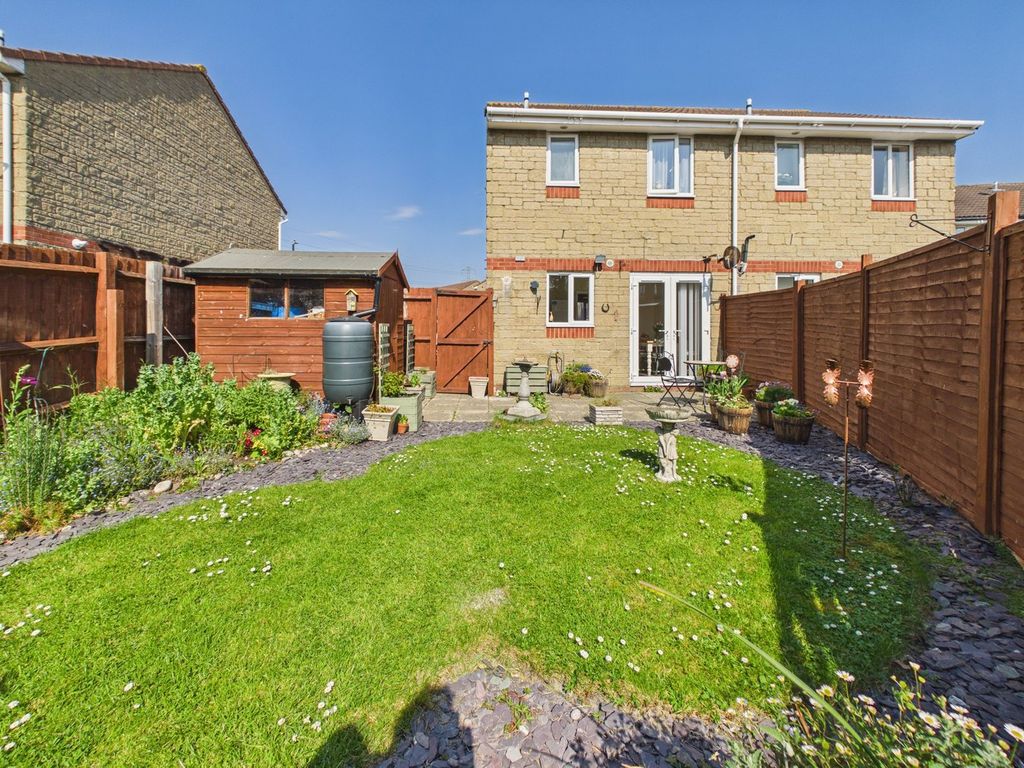 Property photo 2 of 20