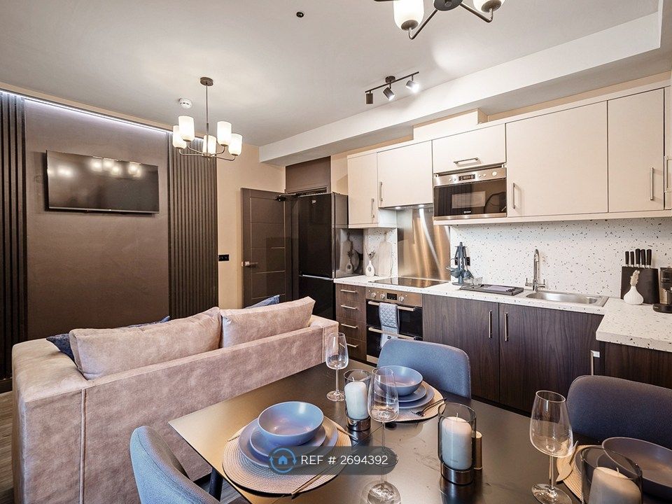 Property photo 2 of 6 Communal Kitchen
