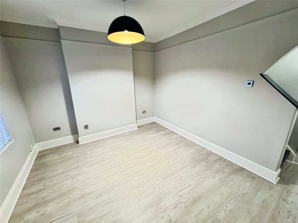 Property photo 2 of 14 Picture No. 02