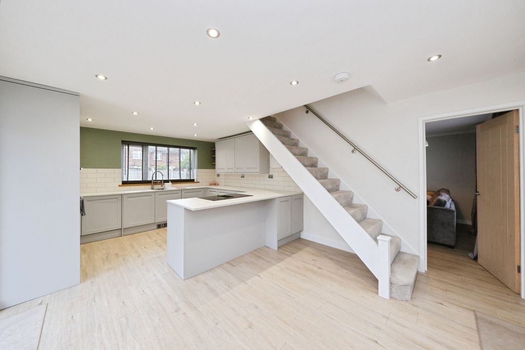 Property photo 2 of 35 Img_8126