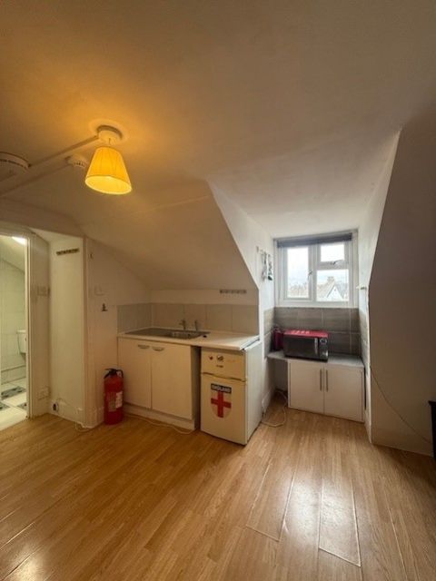 Property photo 1 of 4 3