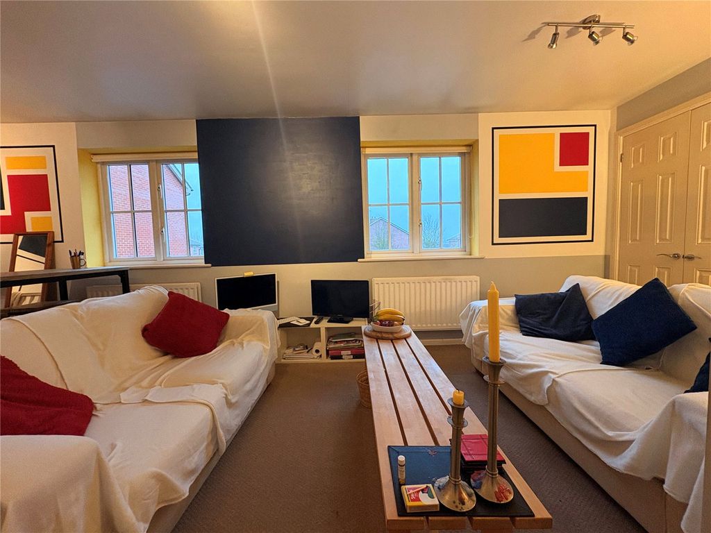 Property photo 2 of 18 Picture No. 06