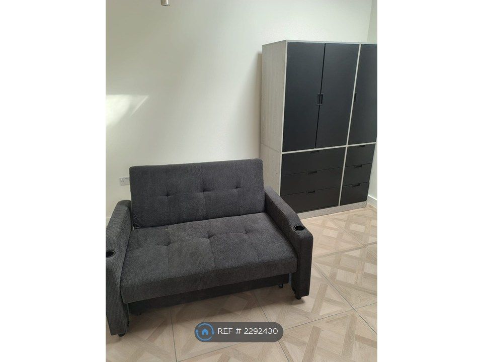 Property photo 1 of 3