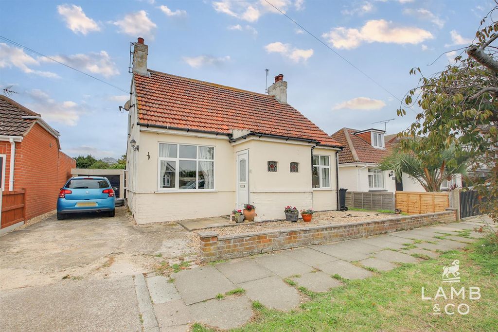 Property photo 1 of 14 Outside Front