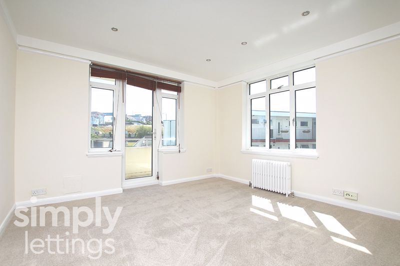 Property photo 2 of 10 Photo 7