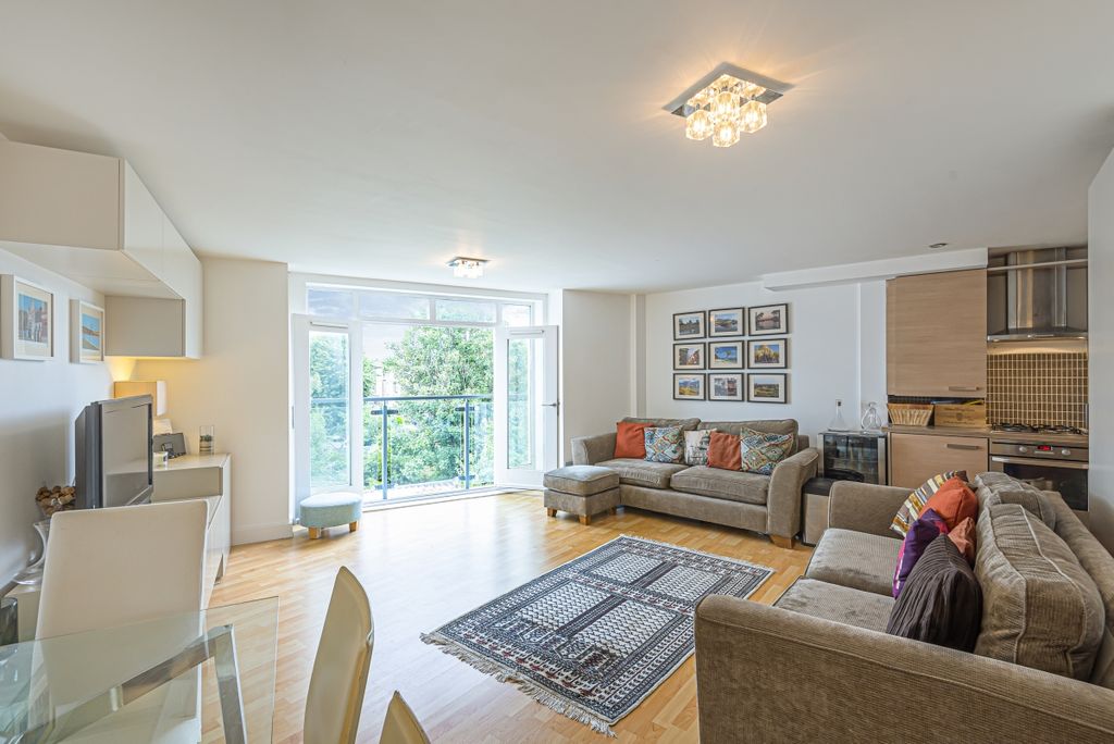 Property photo 1 of 7 620402  (1)