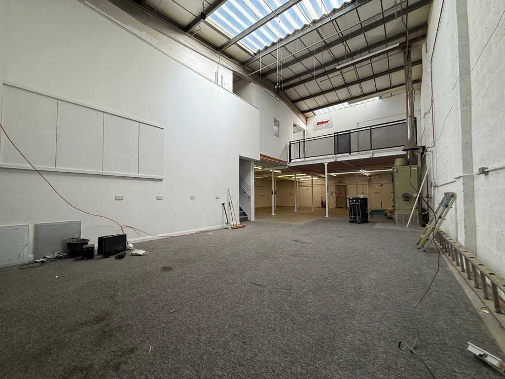 Property photo 2 of 13 Photo 20