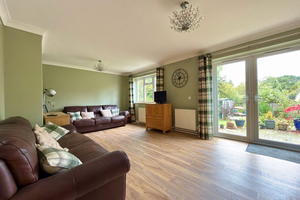 Property photo 2 of 19