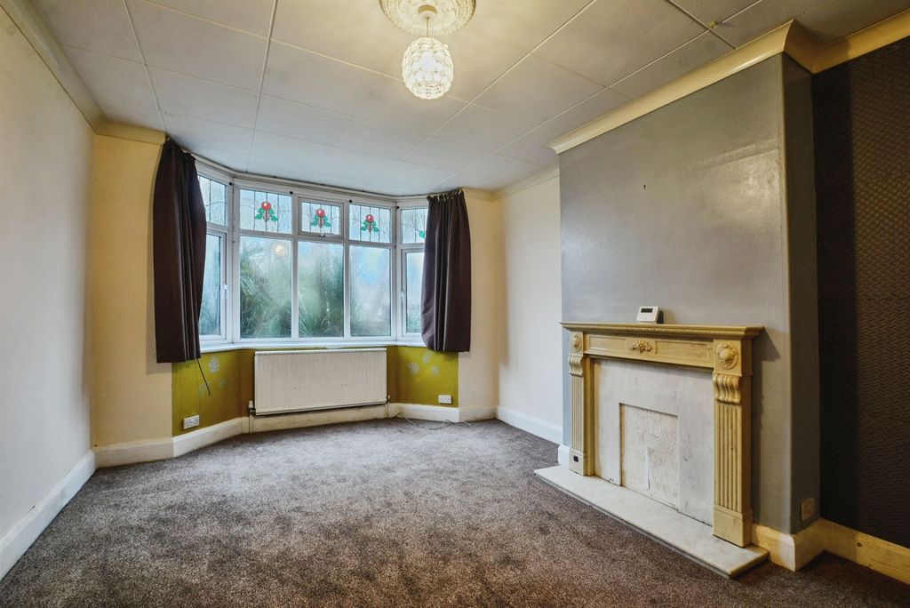 Property photo 3 of 26