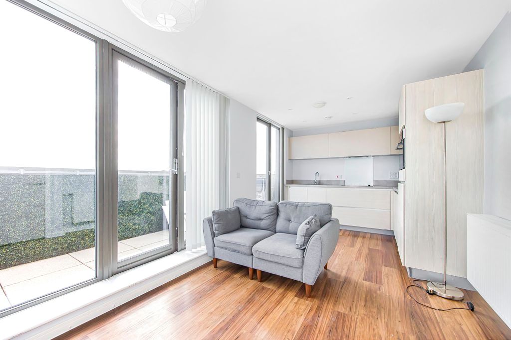 Property photo 2 of 9