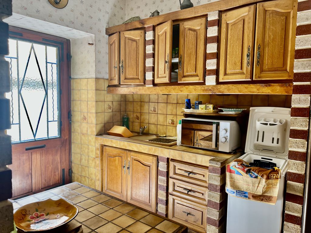 Property photo 2 of 8