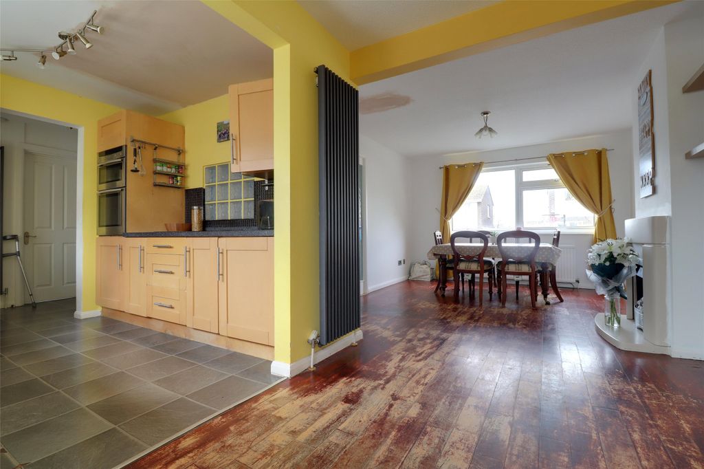 Property photo 3 of 13 3 - Kitchen Diner