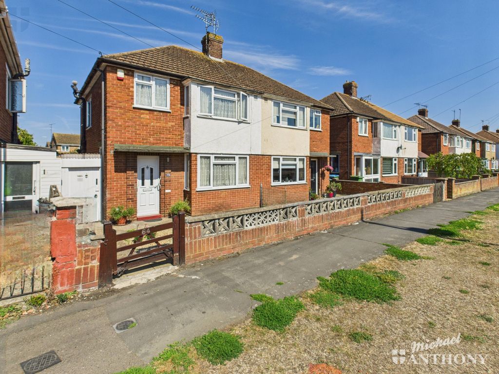 Property photo 1 of 10 Cam03852G0-Pr0402-Still012