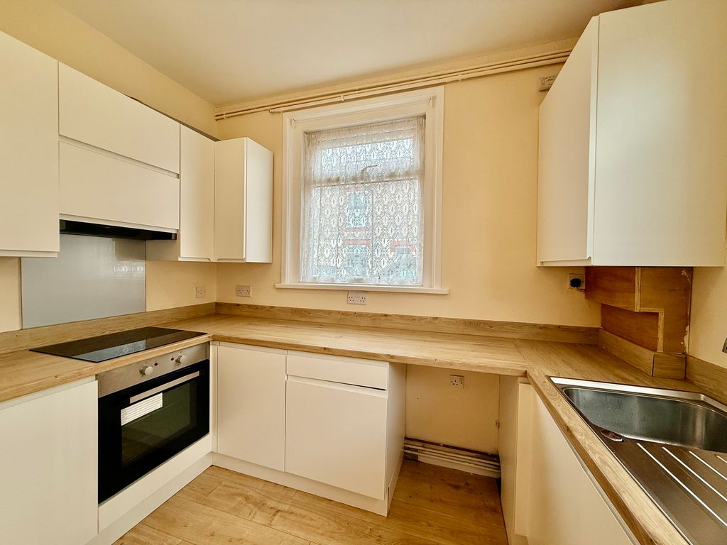 Property photo 1 of 11 Image