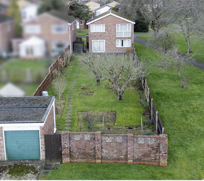 Property photo 2 of 23