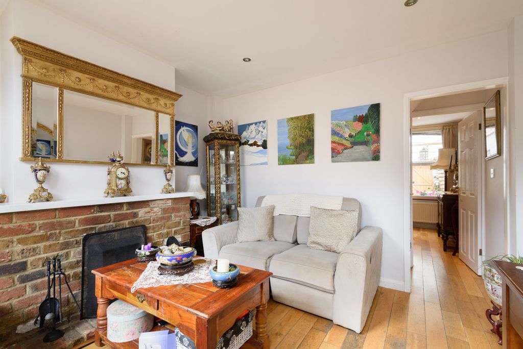 Property photo 2 of 12