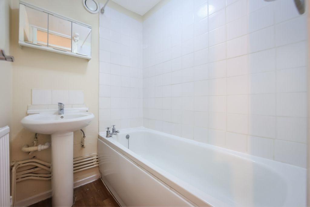 Property photo 3 of 3