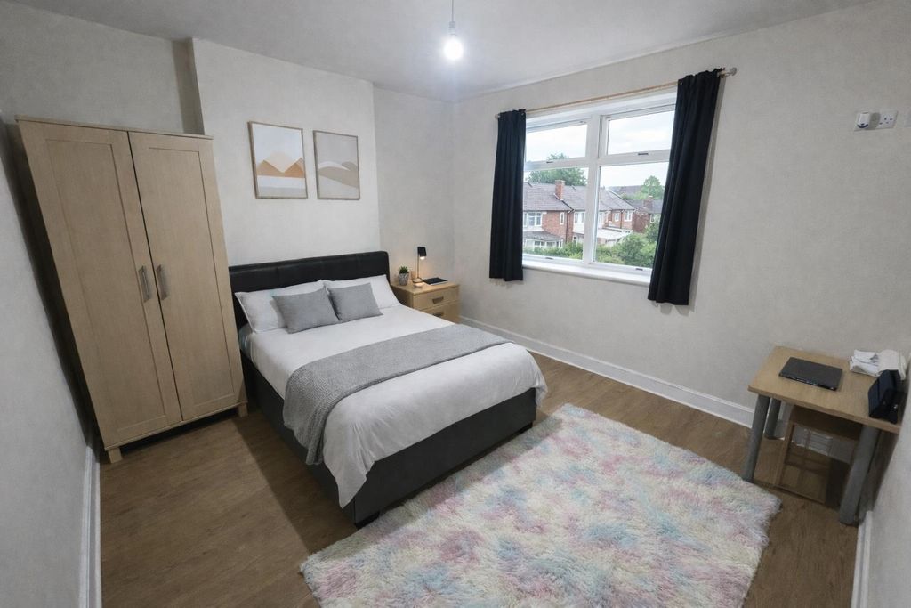 Property photo 2 of 9 2.Png