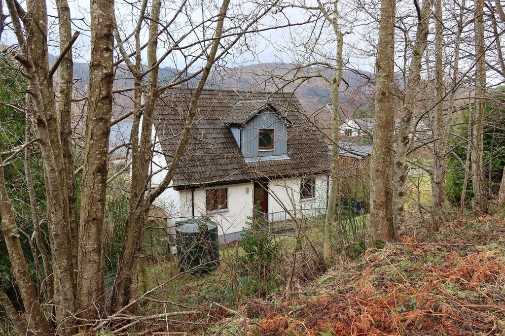 Property photo 3 of 57