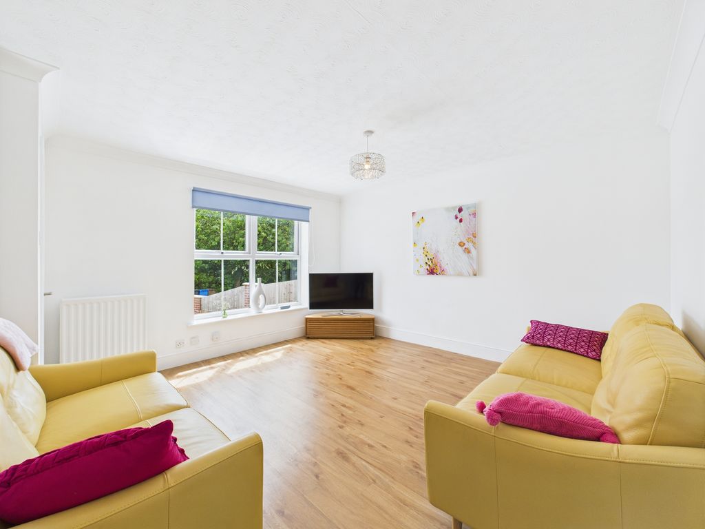 Property photo 3 of 33