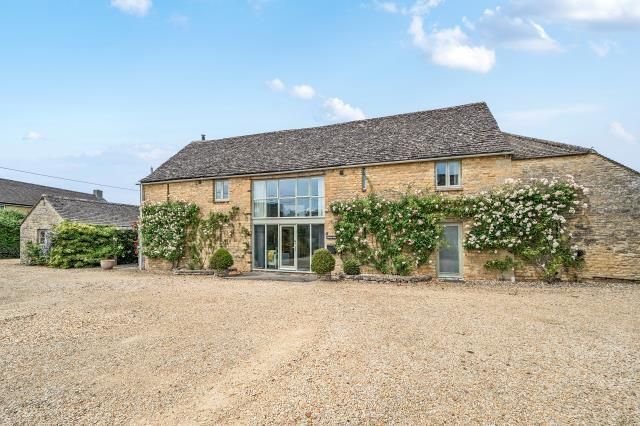 Property photo 2 of 44 External View