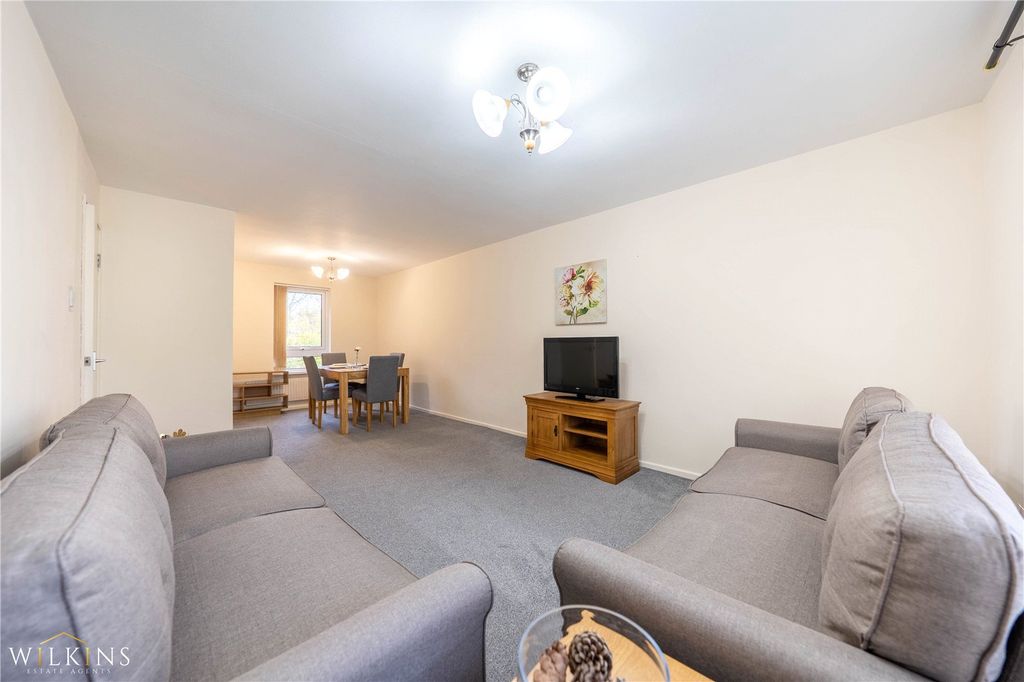 Property photo 2 of 18 Picture No. 05