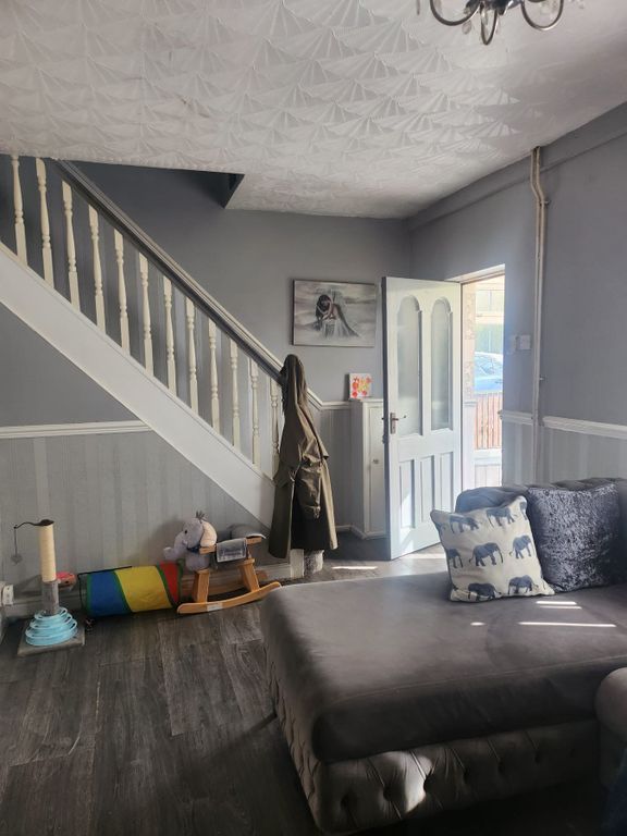 Property photo 2 of 30