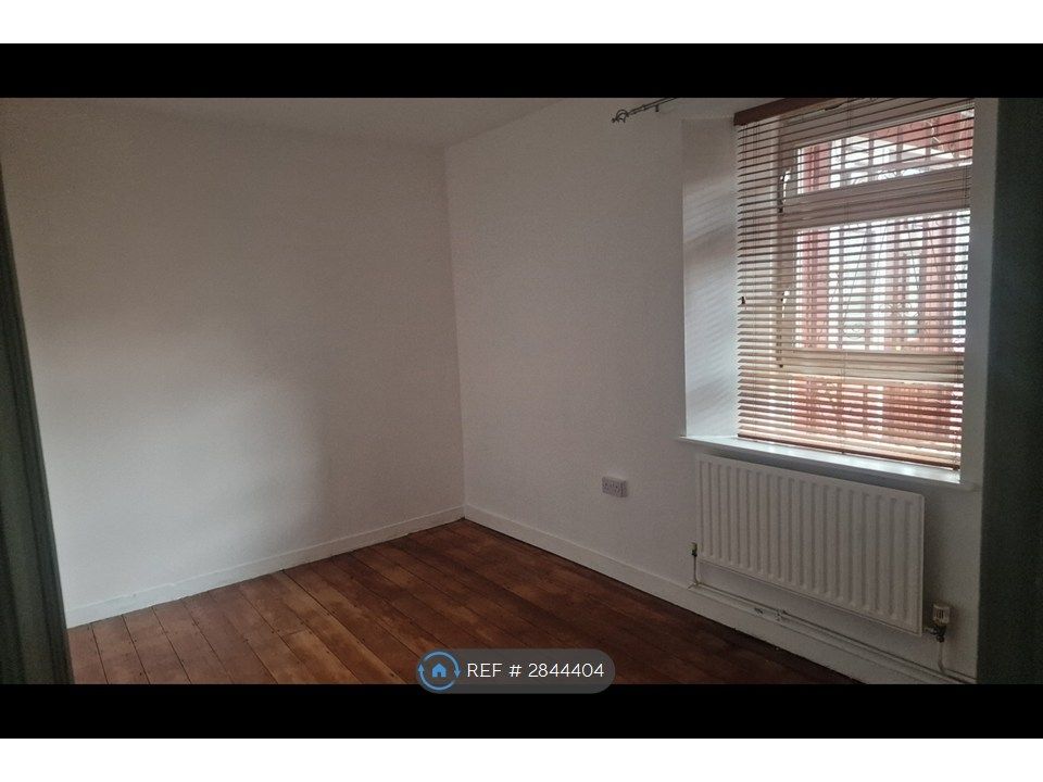 Property photo 3 of 24