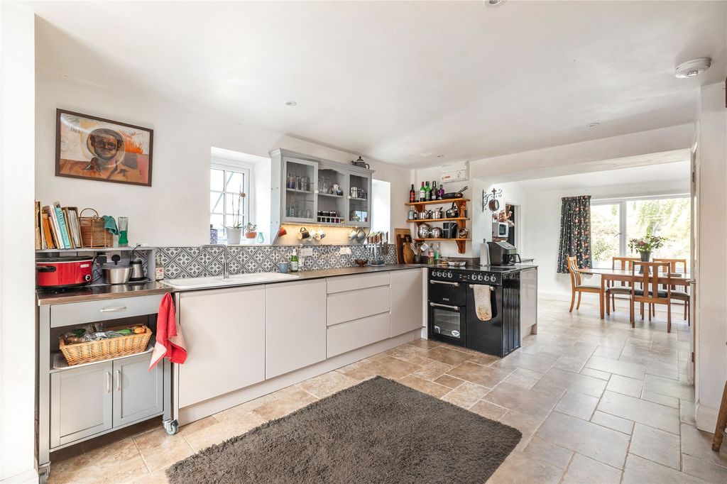 Property photo 2 of 20 Open Plan Kitchen