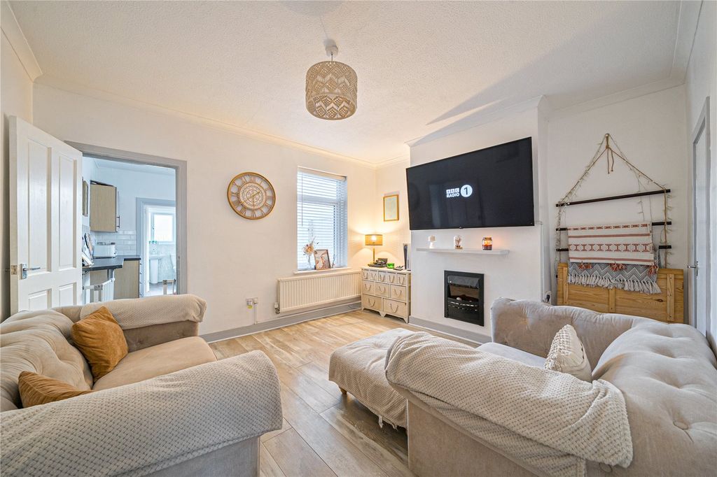 Property photo 2 of 16 Picture No. 03