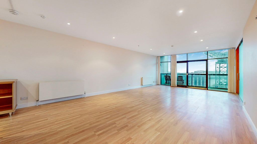 Property photo 2 of 19 11-Web-Or-Mls-177 Finnieston Street Flat 6.1_22